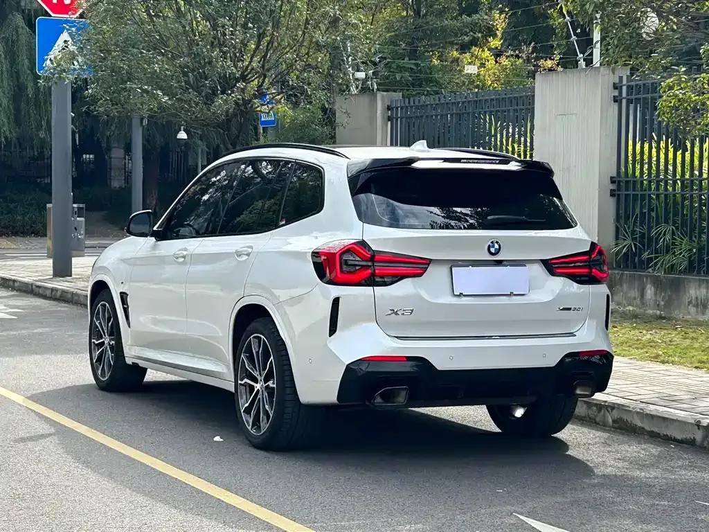 BMW X3 — фото 7