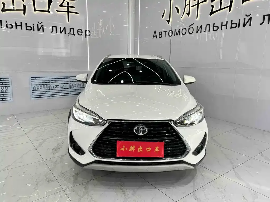 Toyota Yaris L — фото 5