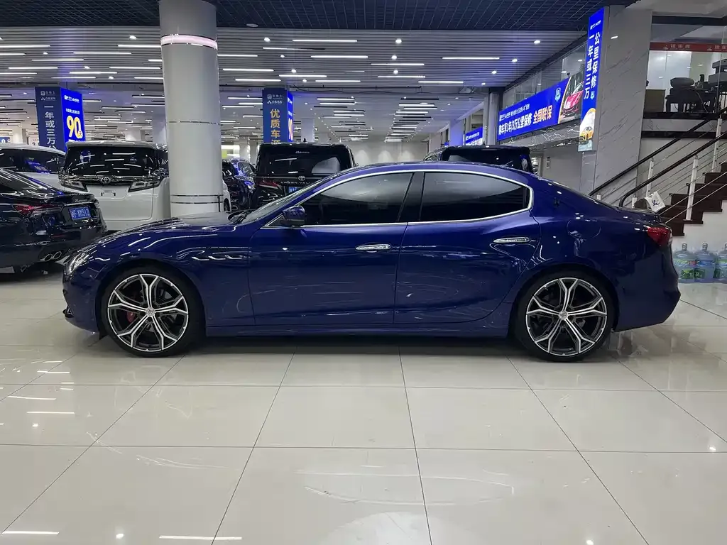 Maserati Ghibli — фото 4