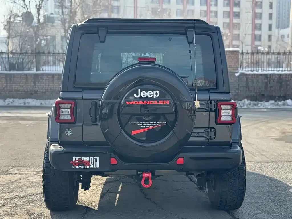 Jeep Wrangler — фото 7