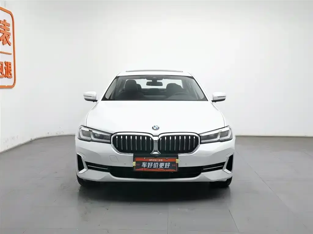 BMW 5 Series — фото 3