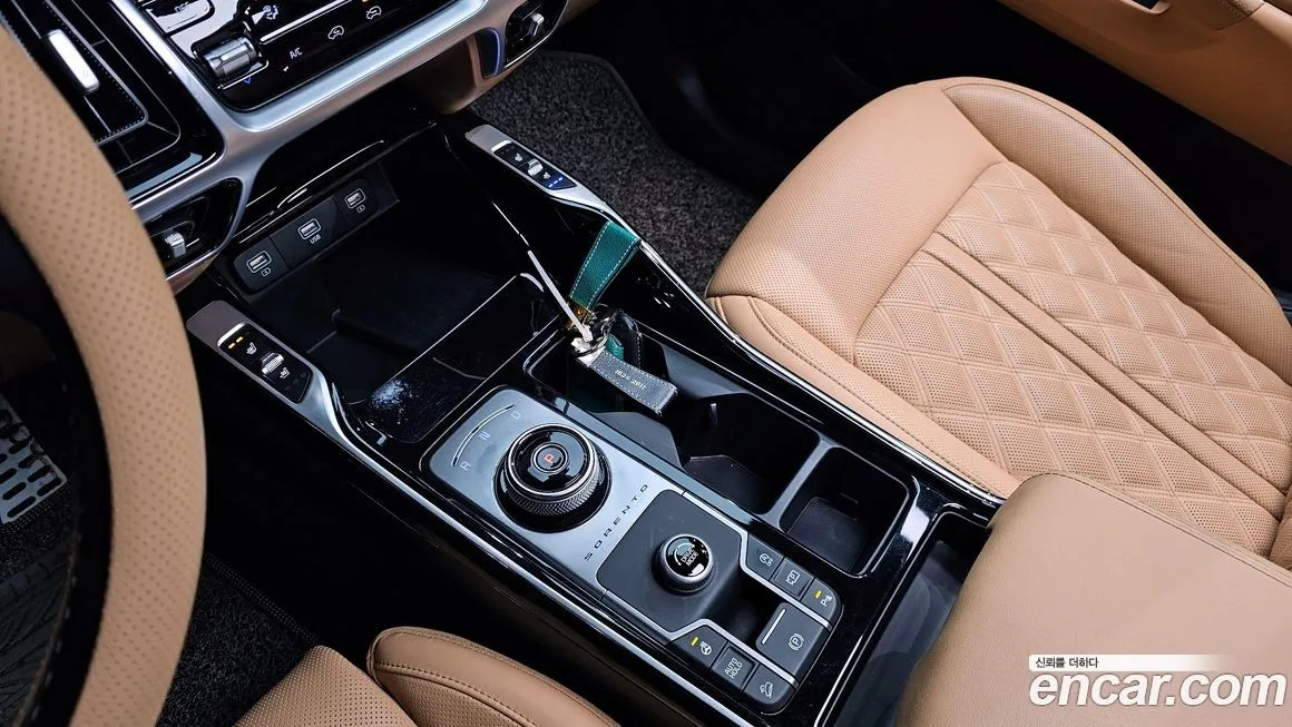 Kia Sorento — фото 9