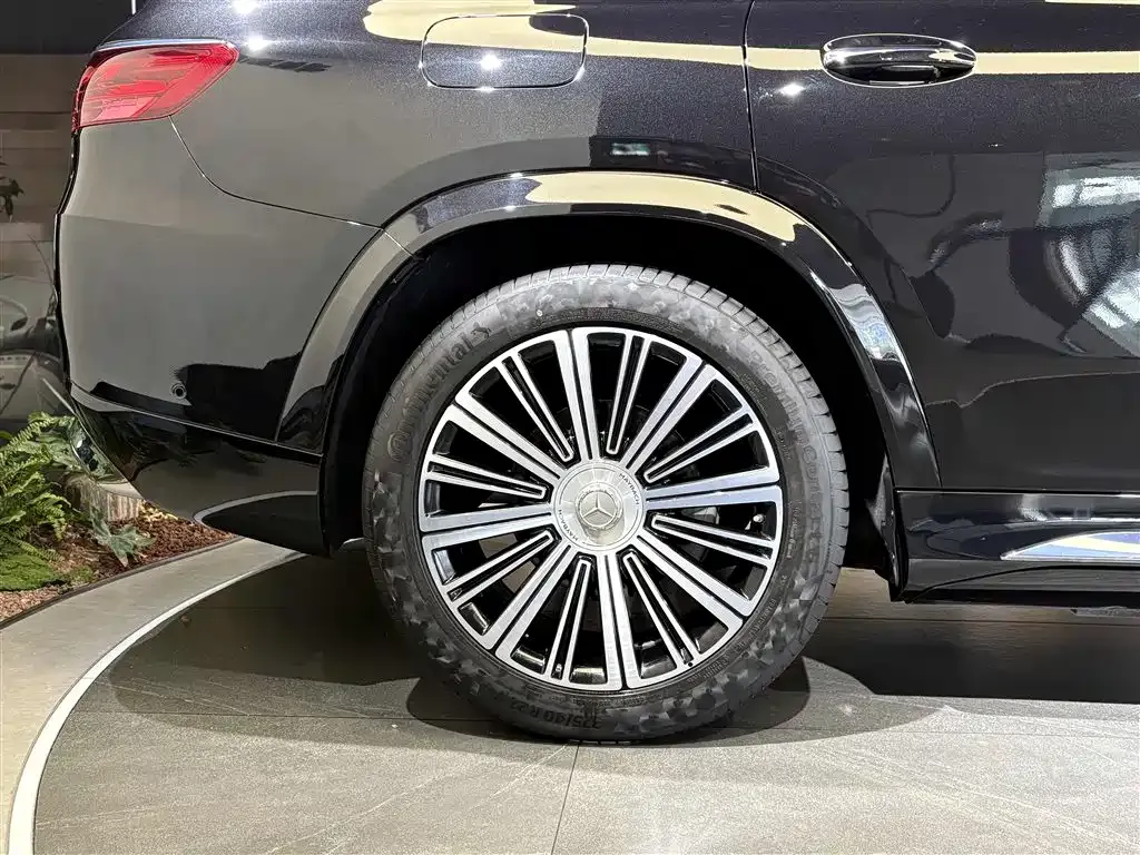 Mercedes-Benz GLS — фото 7