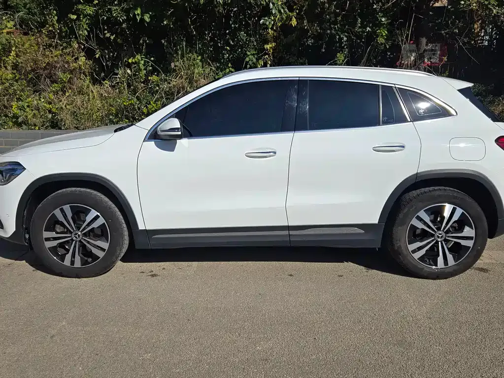 Mercedes-Benz GLA — фото 3