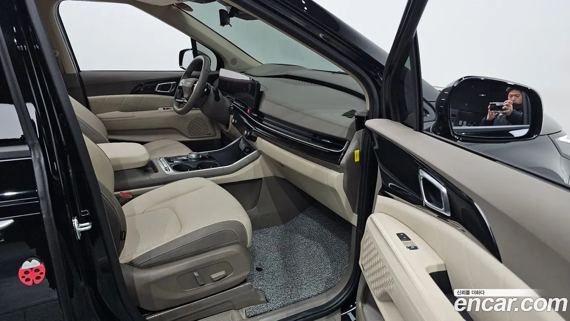 Kia Carnival — фото 10