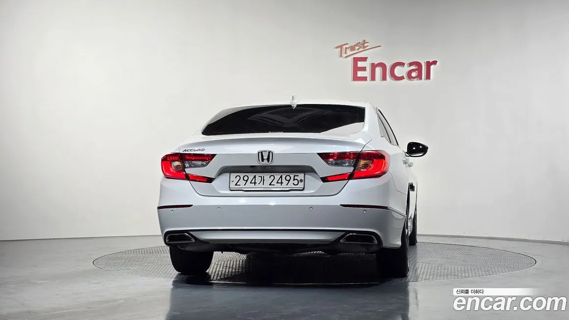 Honda Accord — фото 4