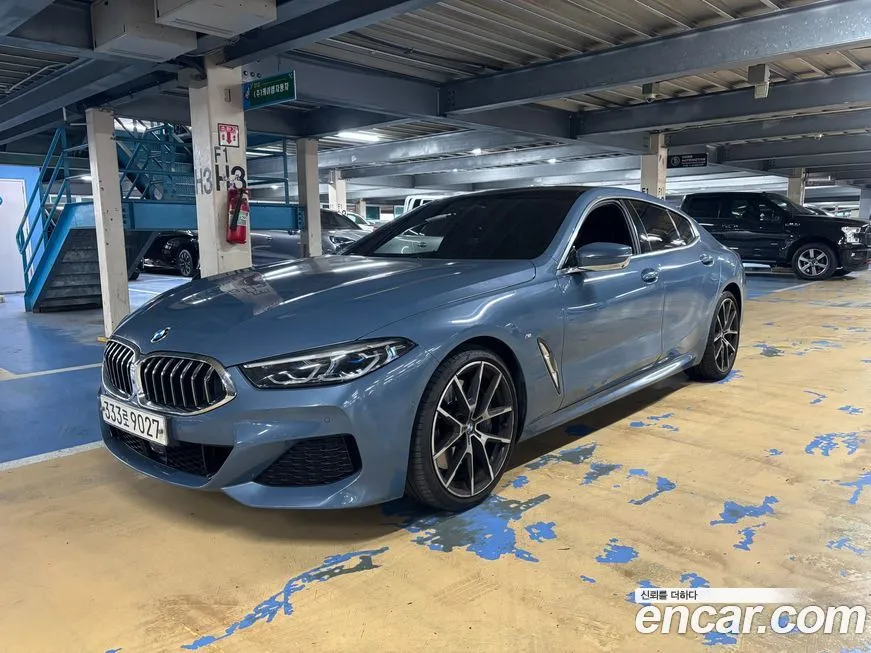 BMW 8-Series — фото 1