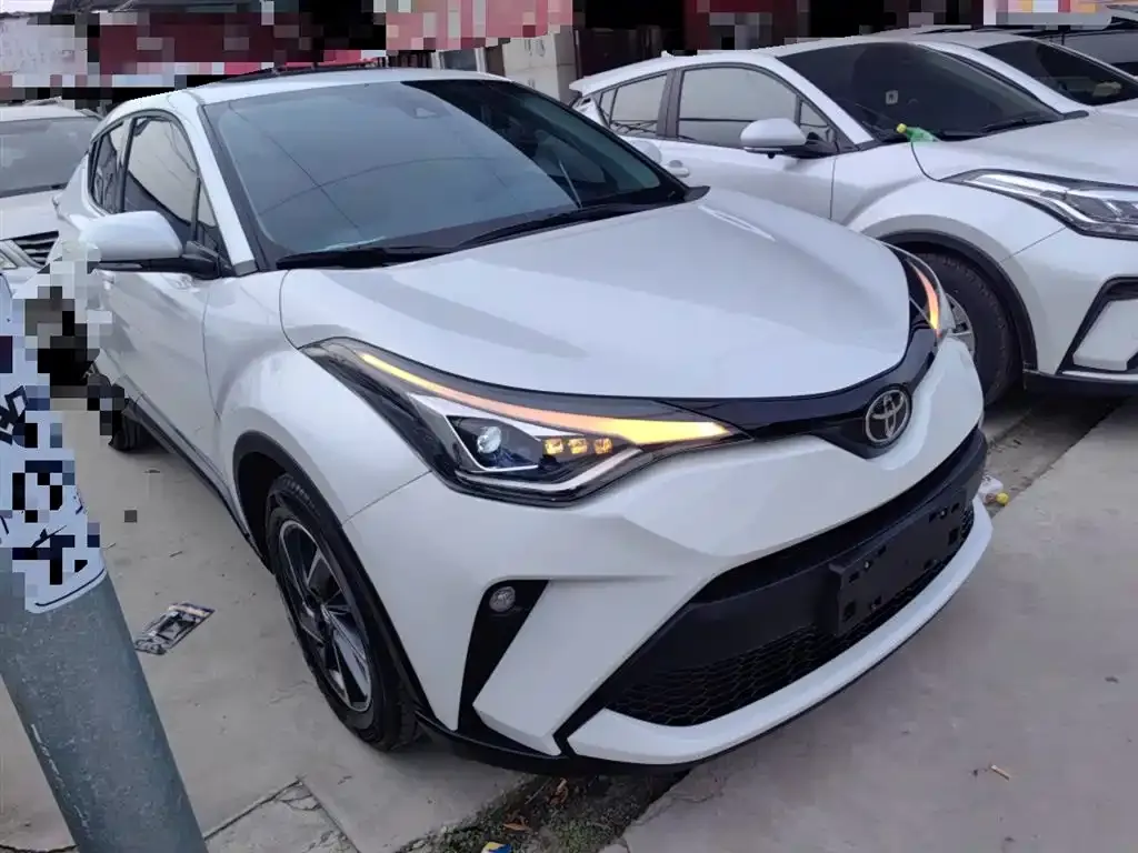 Toyota C-HR — фото 4
