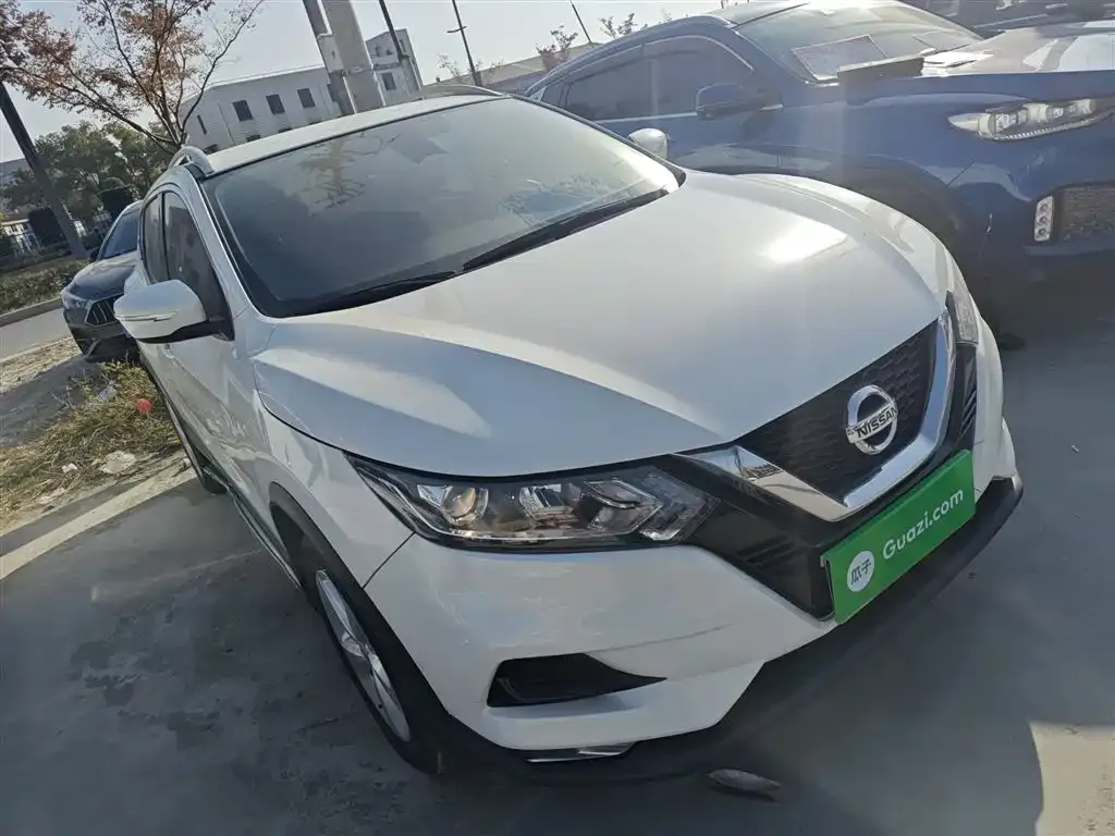 Nissan Qashqai — фото 4