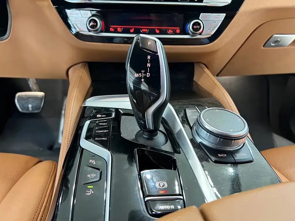 BMW 6 Series GT — фото 7