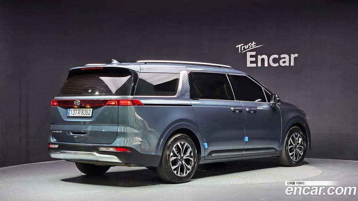 Kia Carnival — фото 2