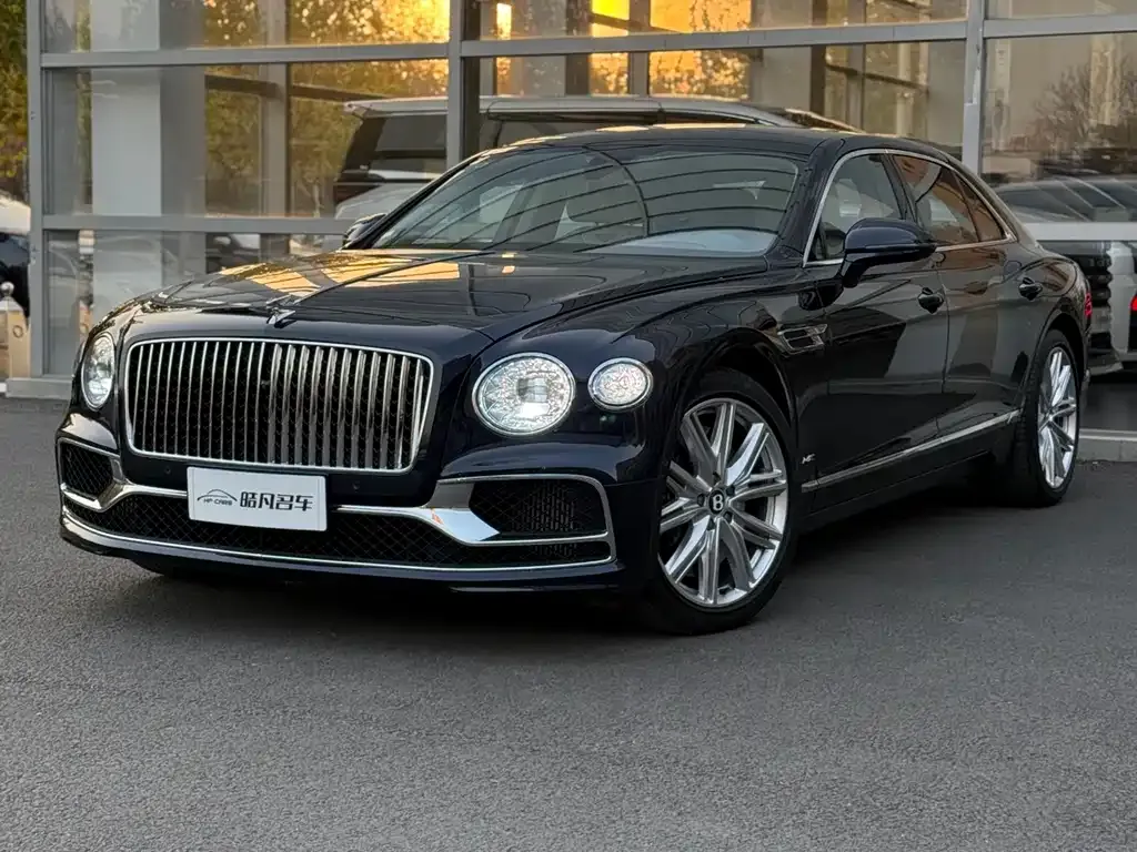 Bentley Flying Spur — фото 2