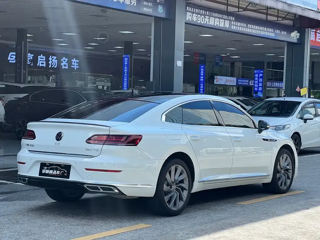 Volkswagen CC — фото 4