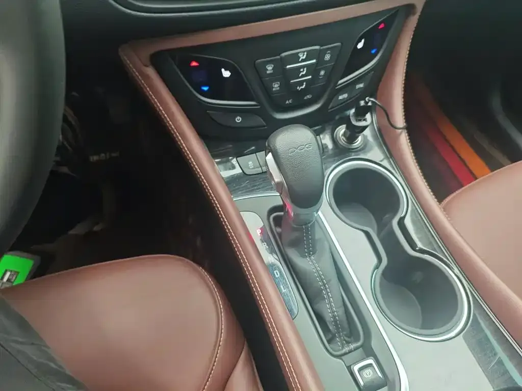 Buick Envision Plus — фото 6