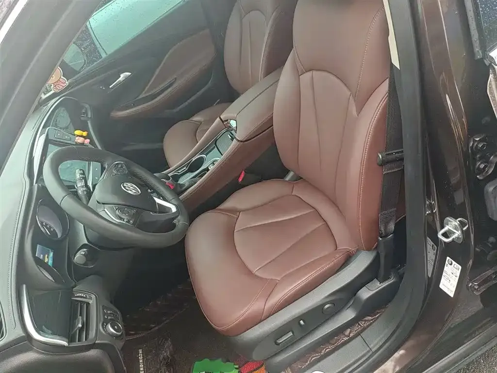 Buick Envision Plus — фото 7