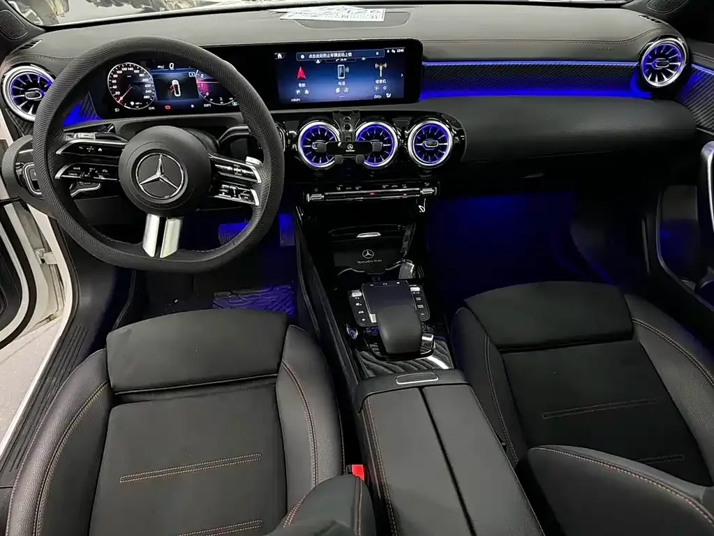 Mercedes-Benz A-Class — фото 4