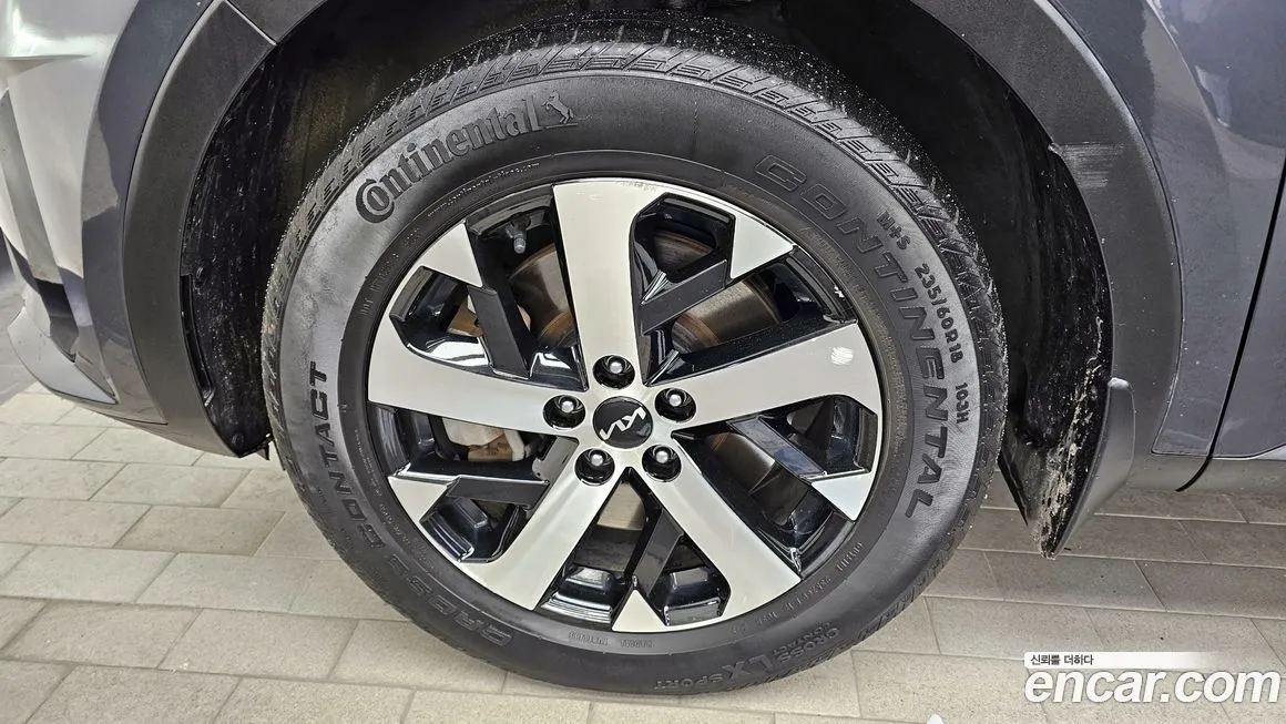 Kia Sorento — фото 5