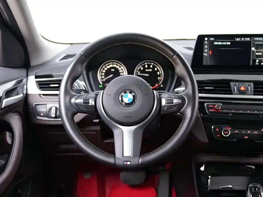 BMW X2 — фото 7