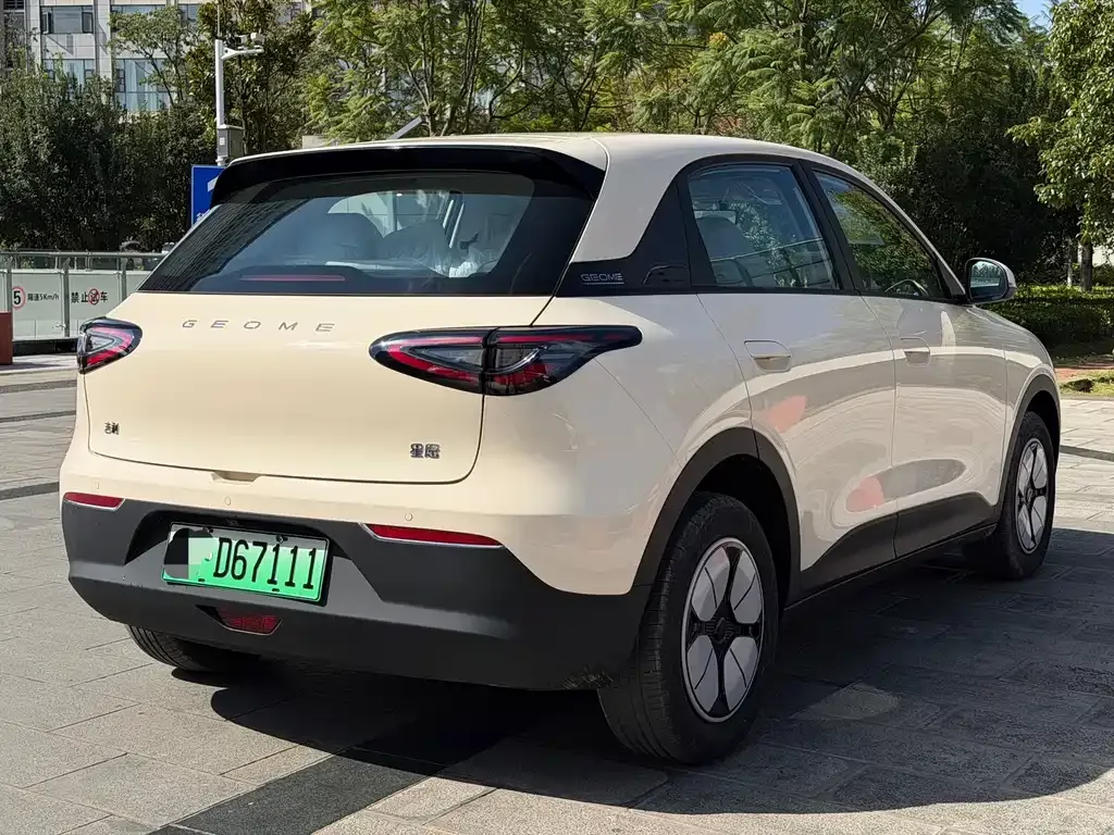 Geely Starburst — фото 10