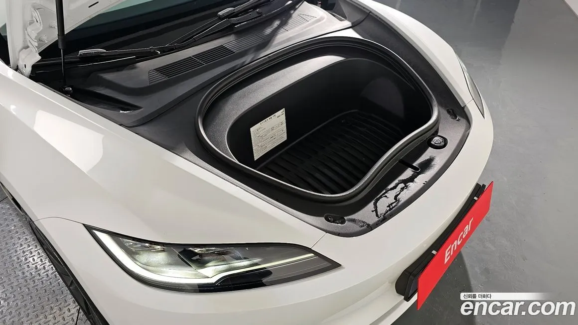 Tesla Model 3 — фото 6