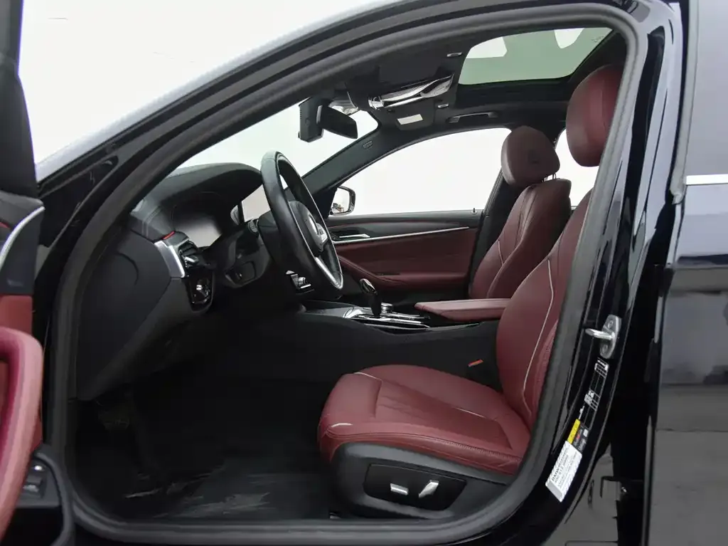 BMW 5 Series New Energy — фото 10