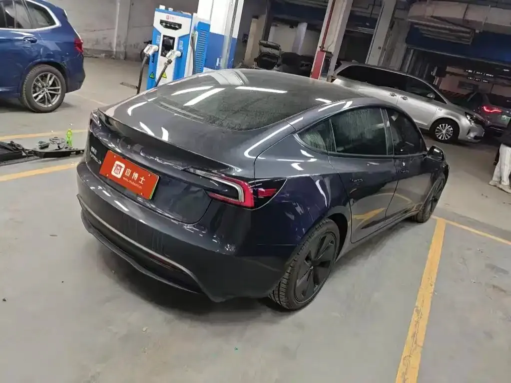 Tesla Model 3 — фото 3