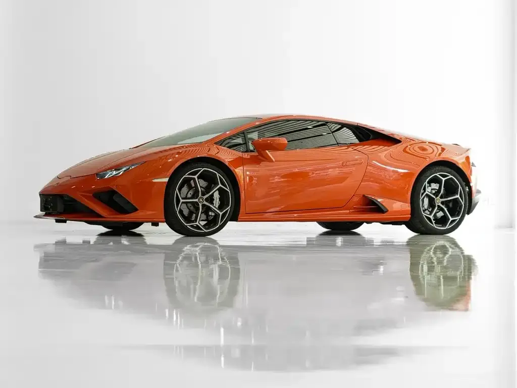 Lamborghini Huracan — фото 1