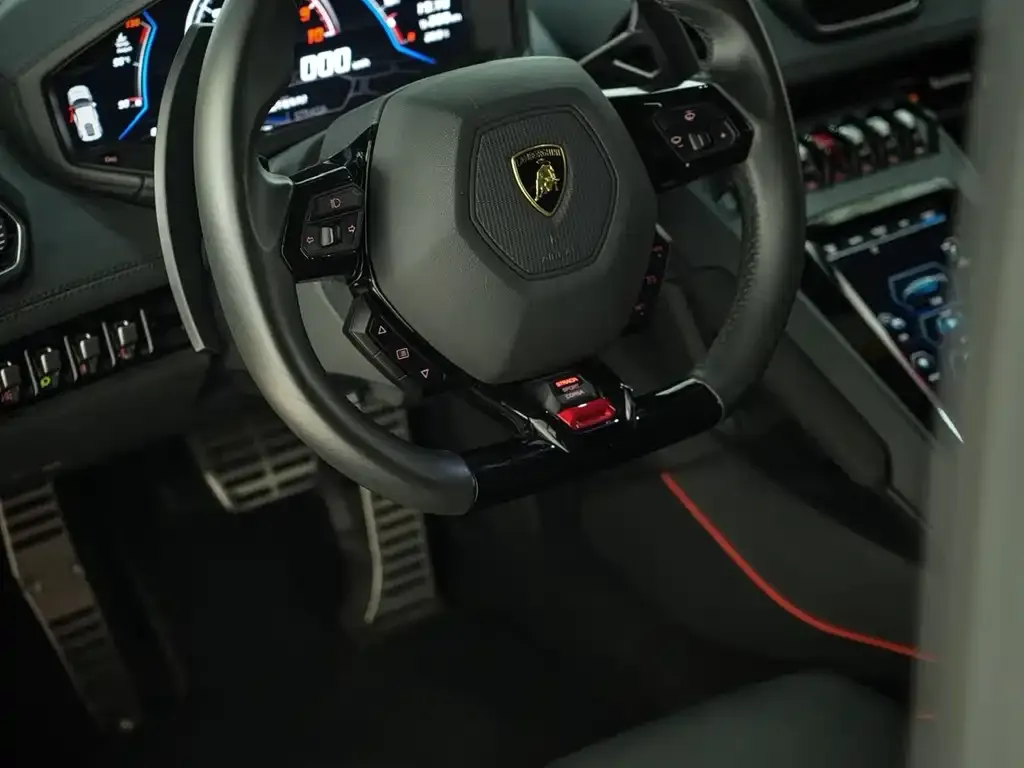 Lamborghini Huracan — фото 8