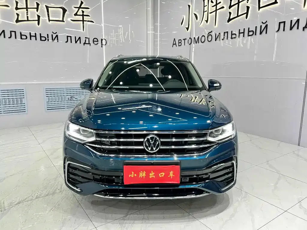 Volkswagen Tiguan L — фото 2