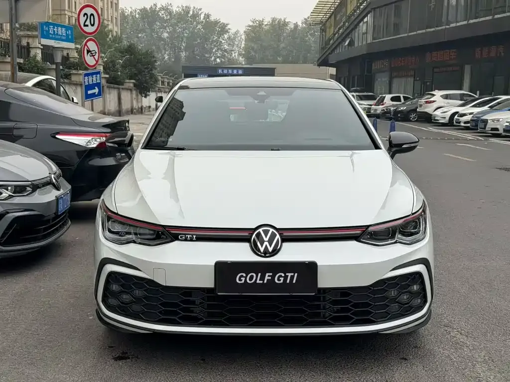 Volkswagen Golf GTI — фото 2