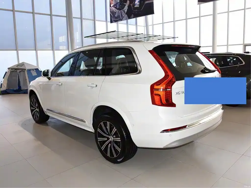 Volvo XC90 — фото 6