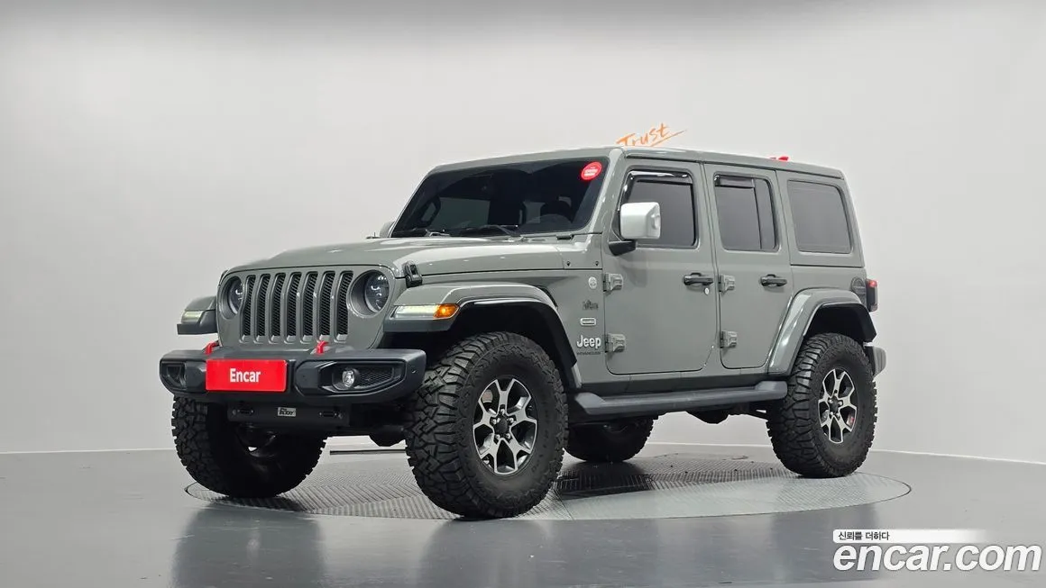 Jeep Wrangler — фото 1