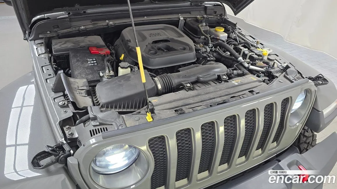 Jeep Wrangler — фото 6