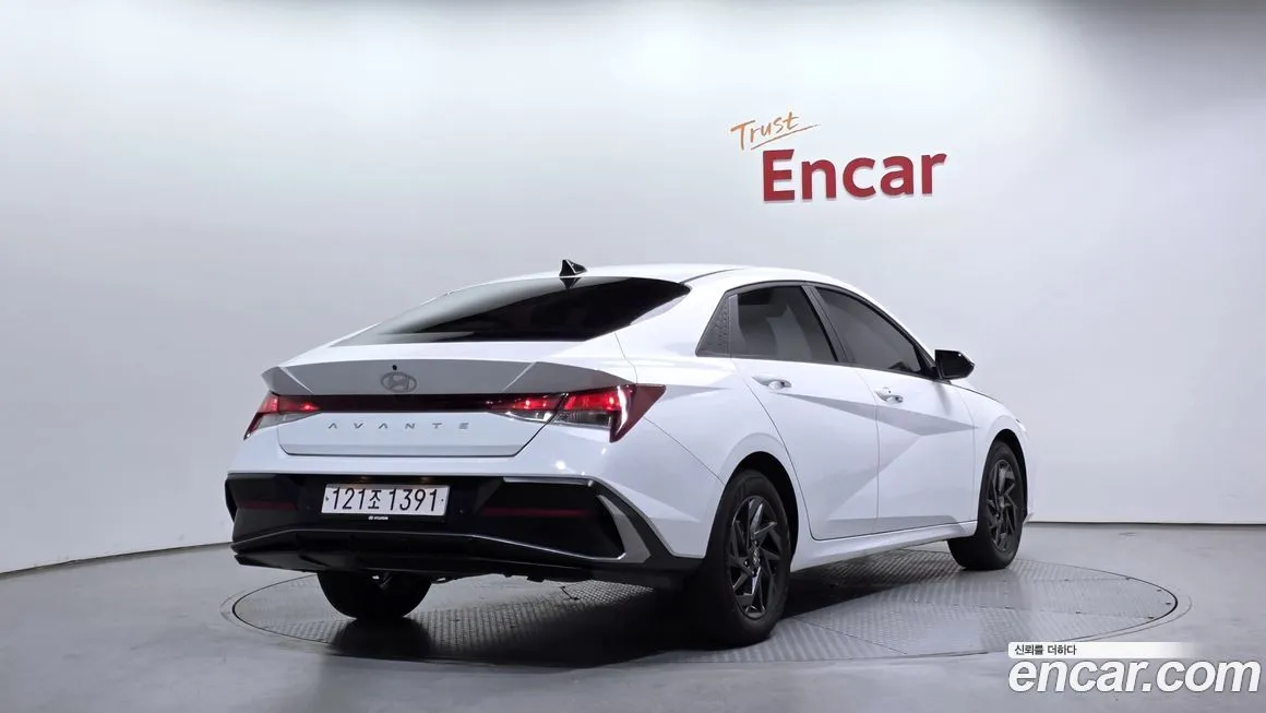 Hyundai AVANTE — фото 2