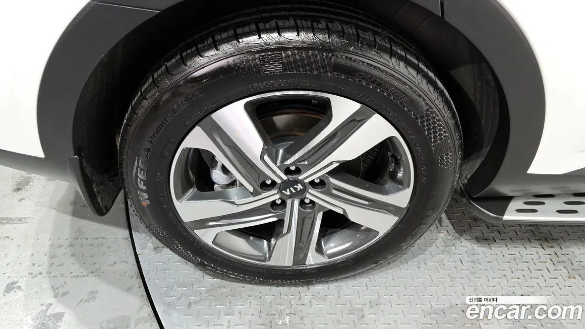 Kia Sorento — фото 5