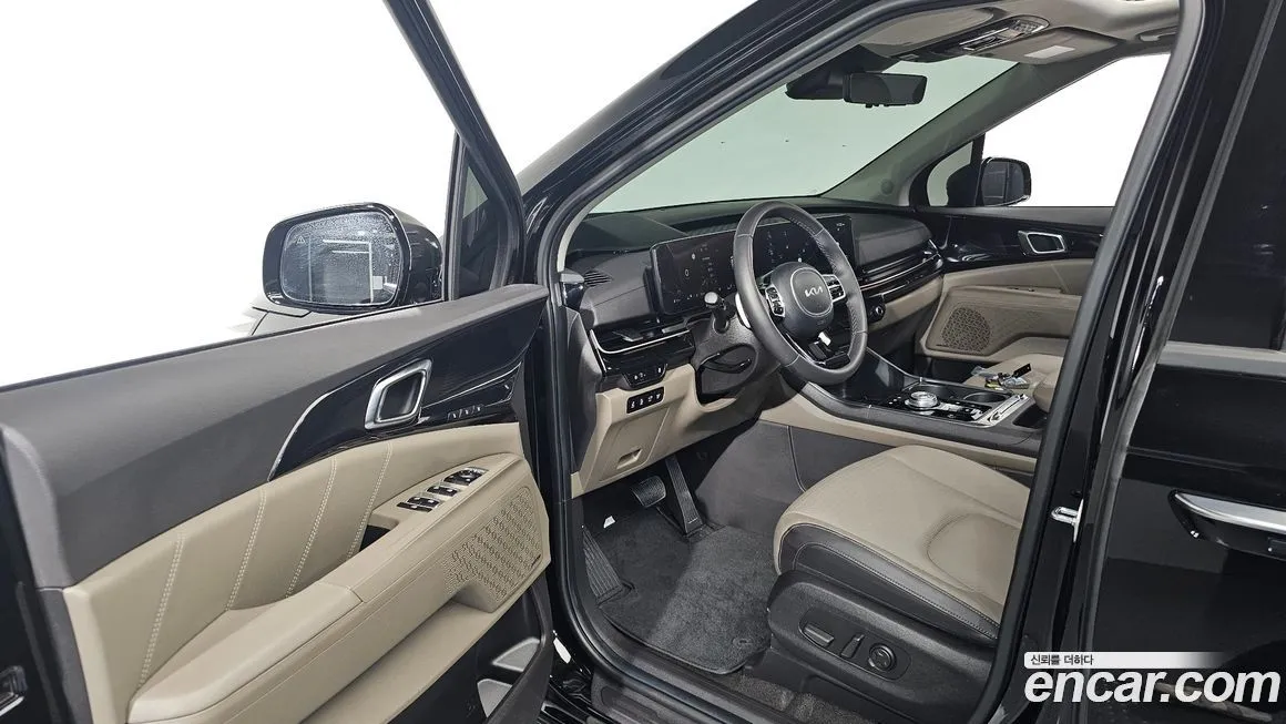 Kia Carnival — фото 10