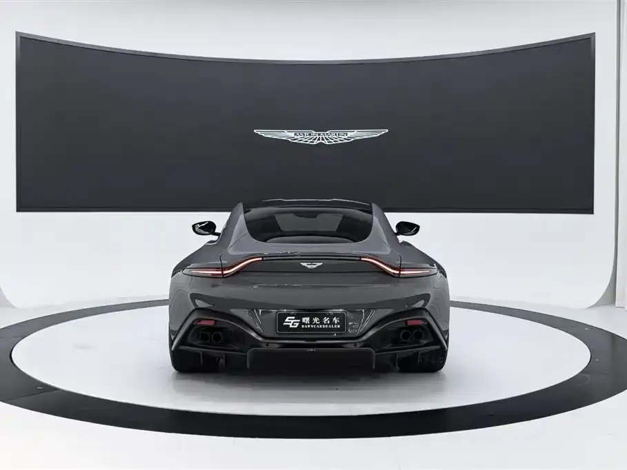 Aston Martin V8 Vantage — фото 5