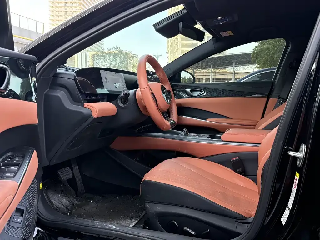 BYD Seal — фото 4