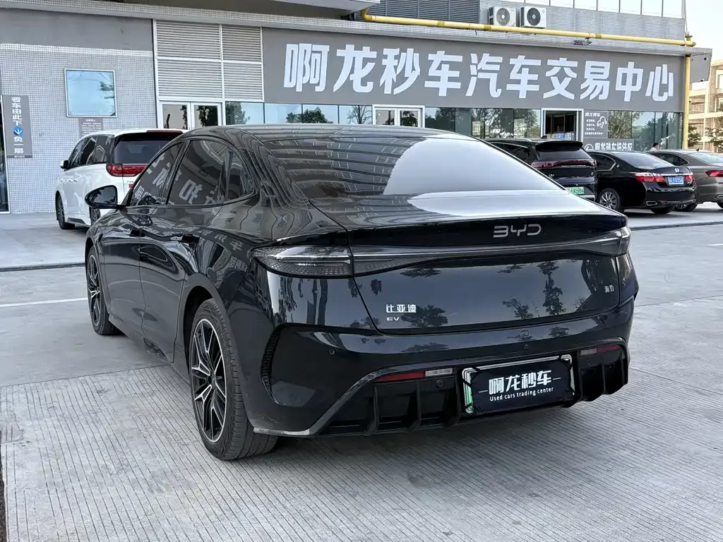 BYD Seal — фото 7