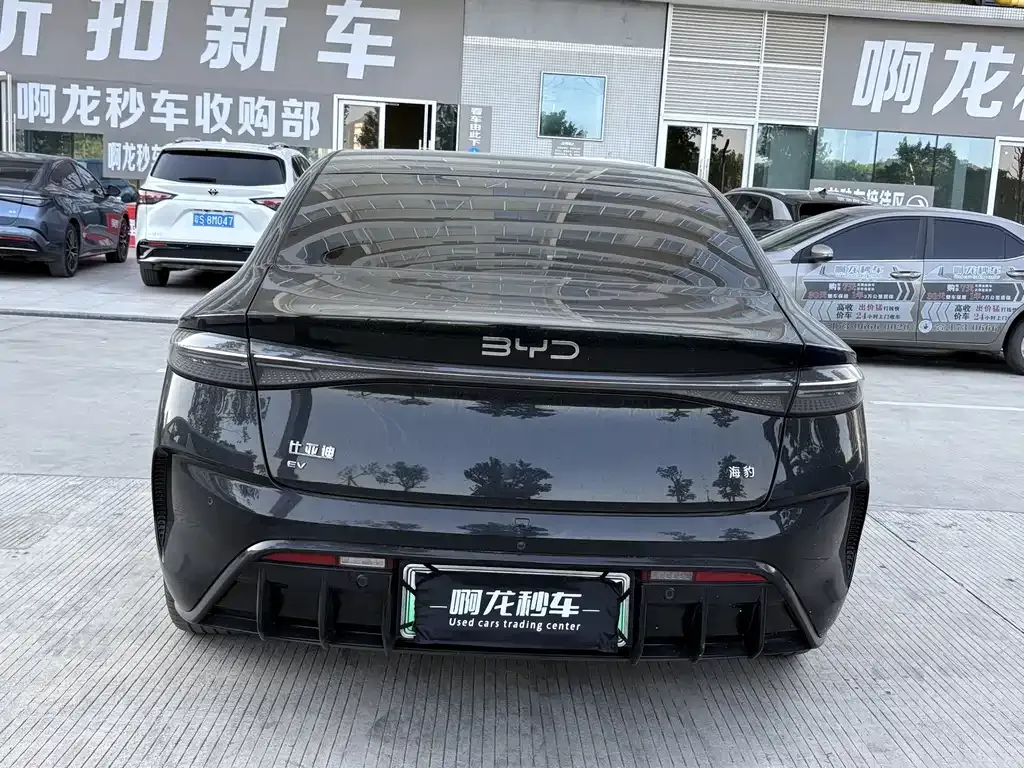 BYD Seal — фото 8