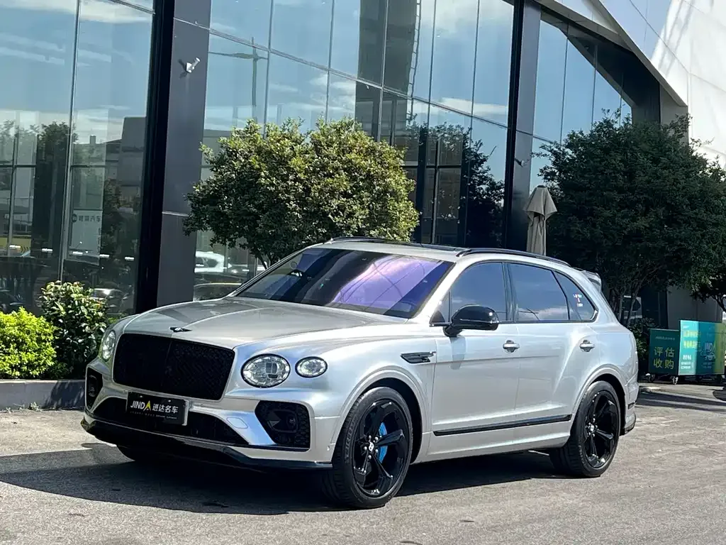 Bentley Bentayga — фото 1