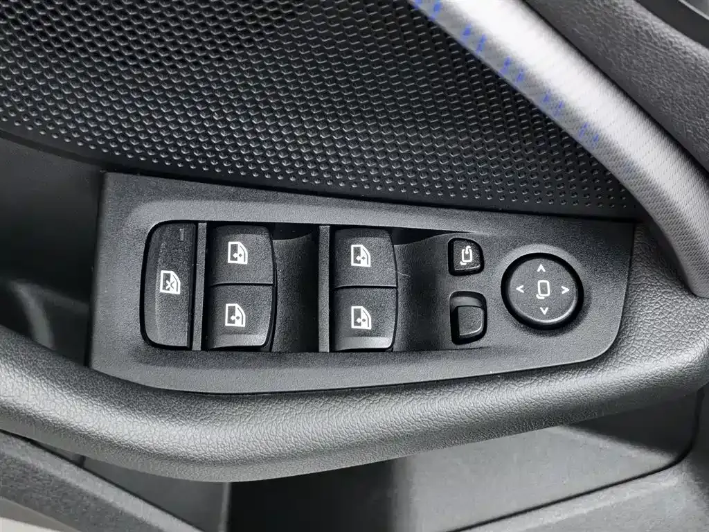 BMW 2 Series (Import) — фото 9