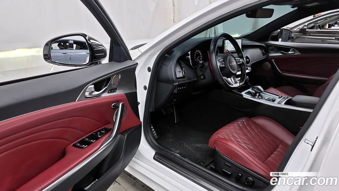 Kia Stinger — фото 10
