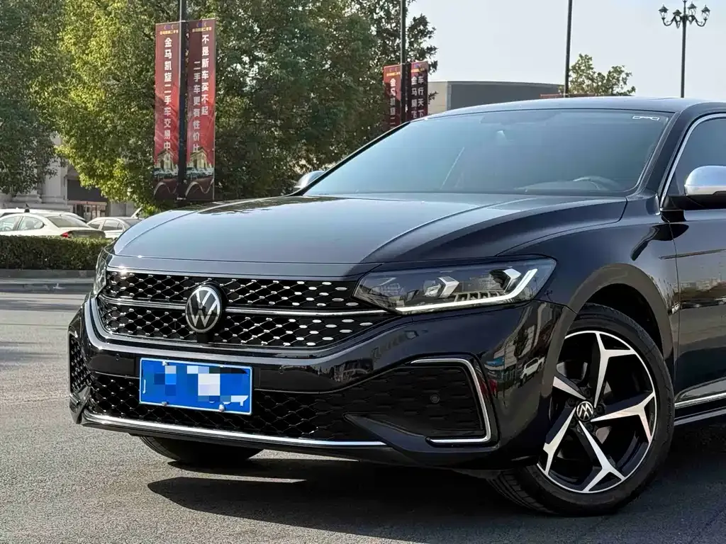 Volkswagen Passat — фото 2