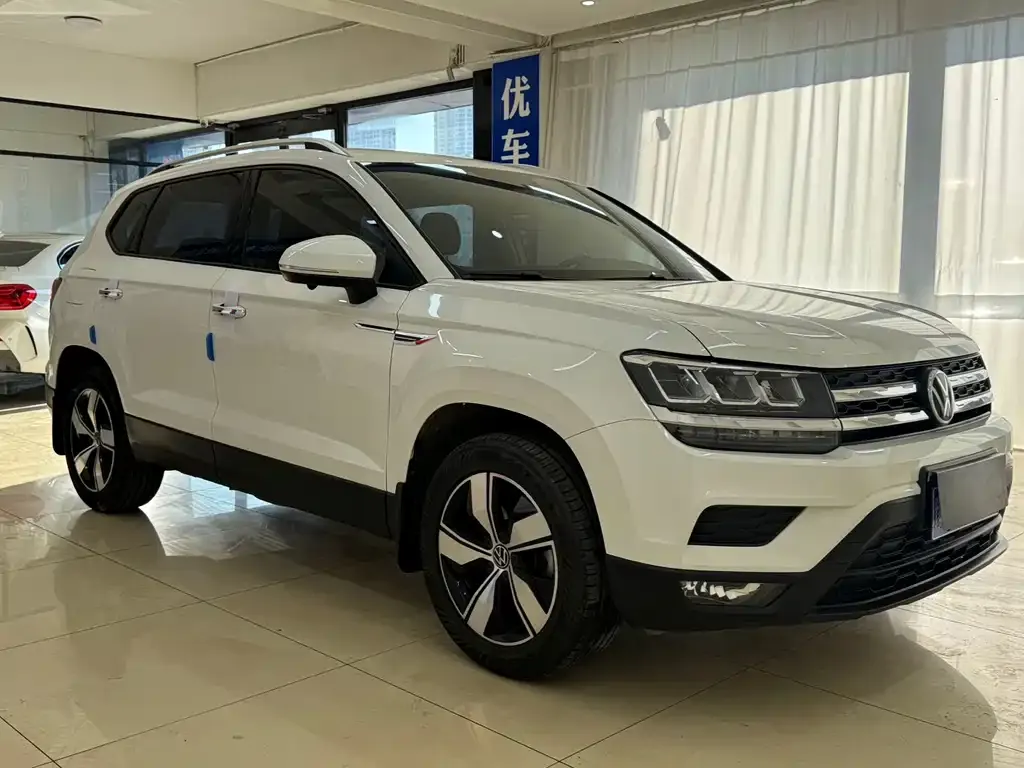 Volkswagen Tharu — фото 3