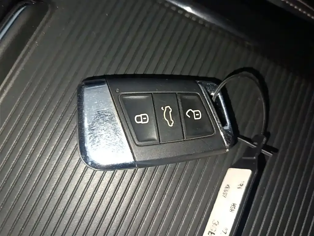 Volkswagen Passat — фото 9