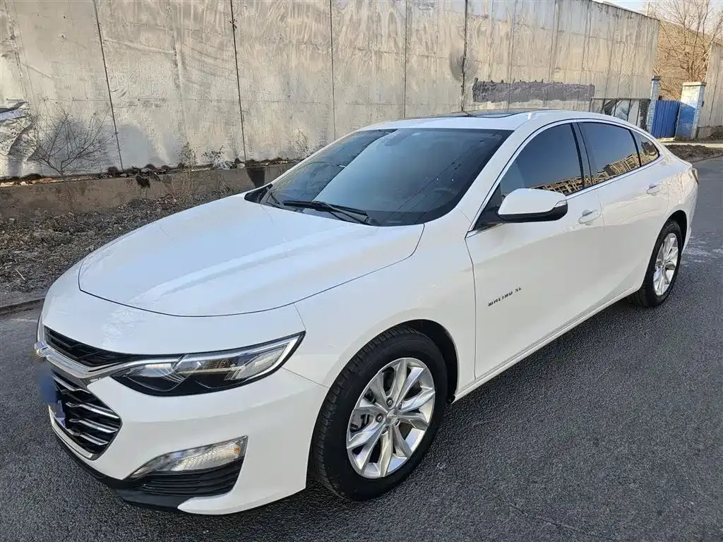 Chevrolet Malibu XL — фото 1