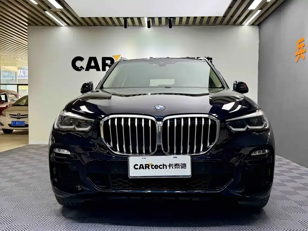 BMW X5 (Import) — фото 1