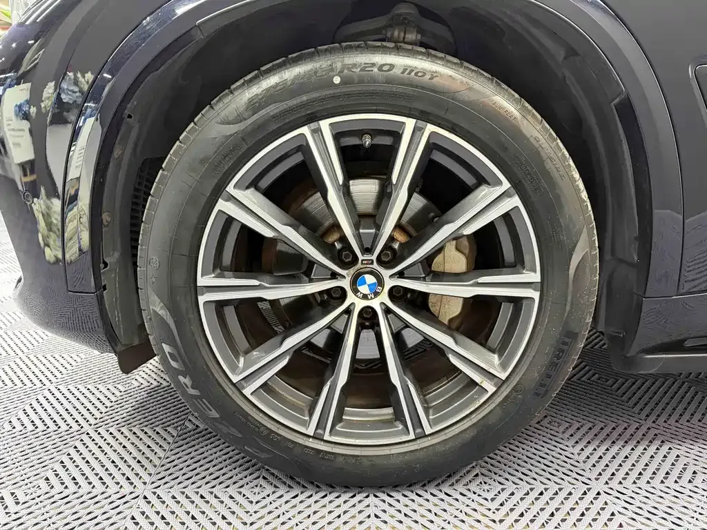 BMW X5 (Import) — фото 5