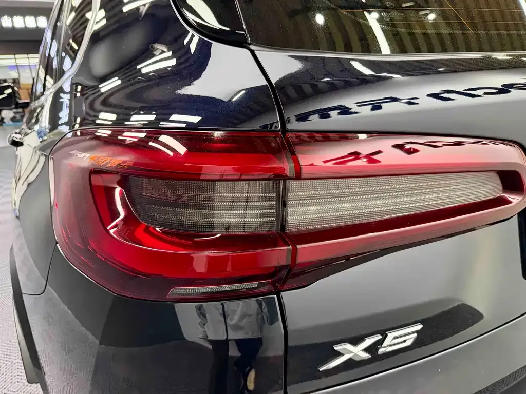 BMW X5 (Import) — фото 6